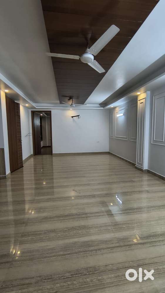 Newly built 3bhk flat for rent in Saket near Metro.