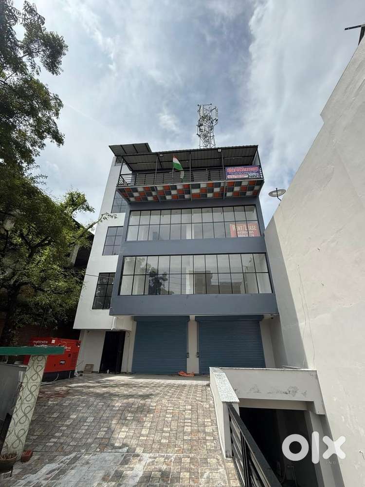 Mainroad Rental commercial building per floor with lift and 6+parking