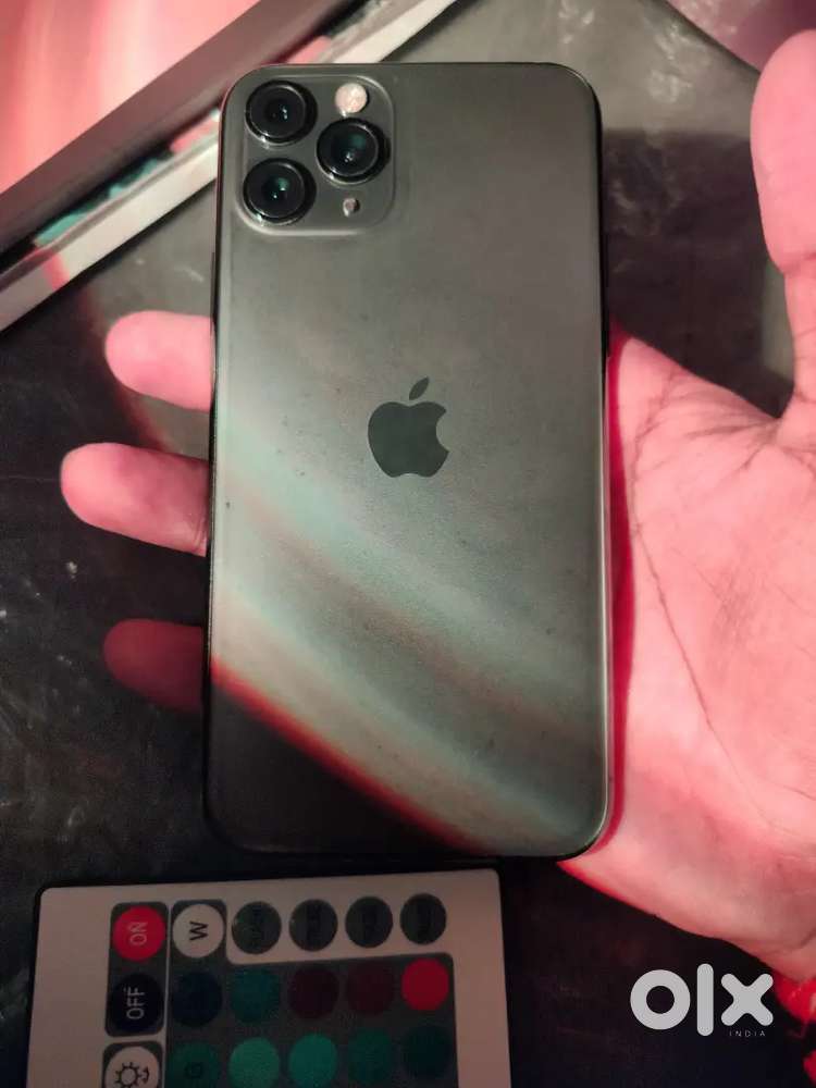Iphone 11 pro.. all original.. no battery boost.. Only face id off