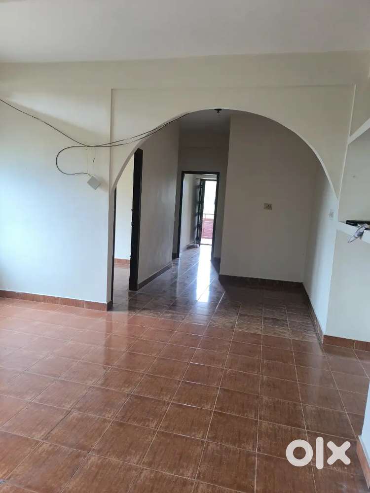 2bhk 1st floor apprtment 350 mtr from kalathipady jn