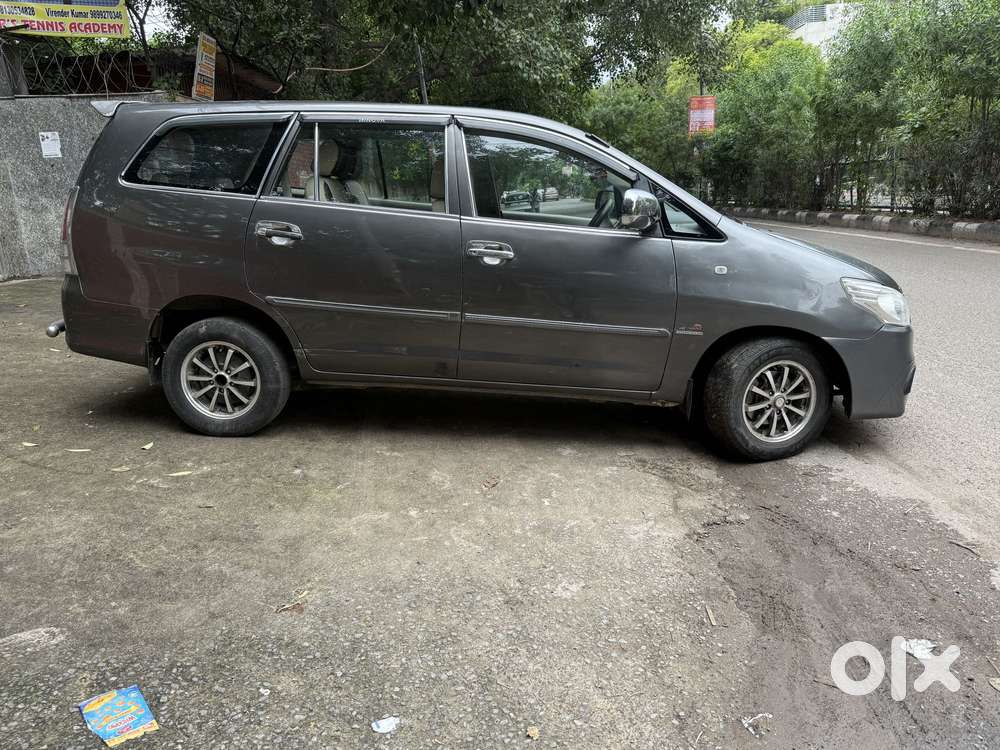 Toyota Innova 2.5 G (Diesel) 7 Seater, 2011, Diesel