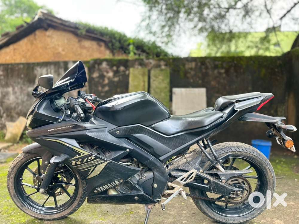YAMAHA R15V3 BS6