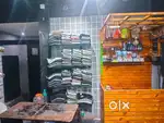 7year running shop is for sale