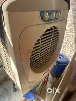 Cooler in working condition with stand