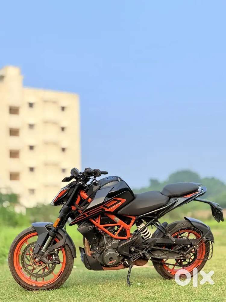 Full condition bike showroom track