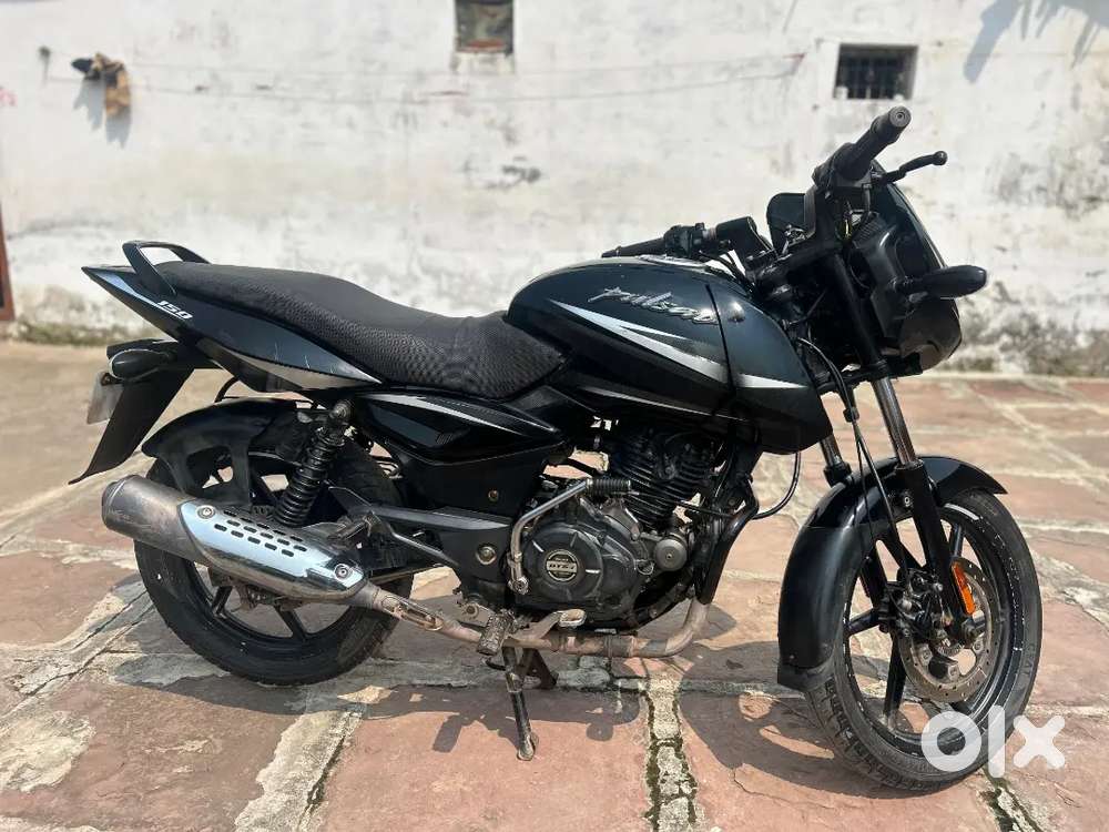 Pulsar 150
Model 2020
Price 45000/
Argent sell 
Location Bilaspur