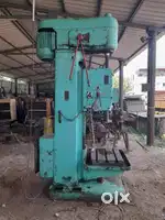 Heavy duty drilling machine