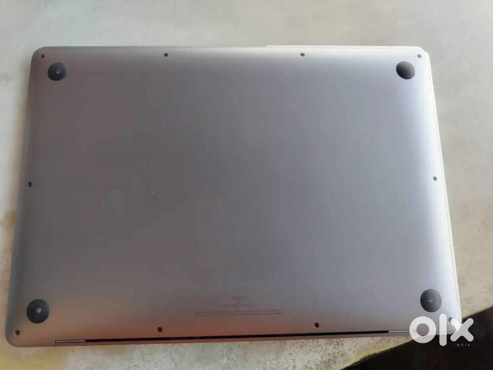 MacBook air  mint condition  M1  8 GB  256 GB