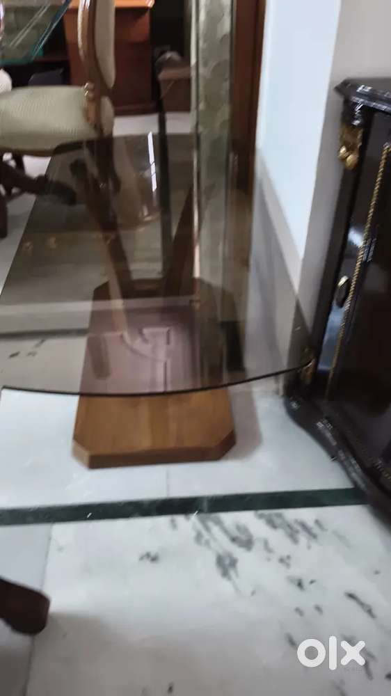 Furniture including settee and centre table