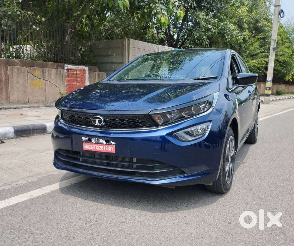 Tata Altroz 1.2 XZA Plus Dark Edition DCT, 2025