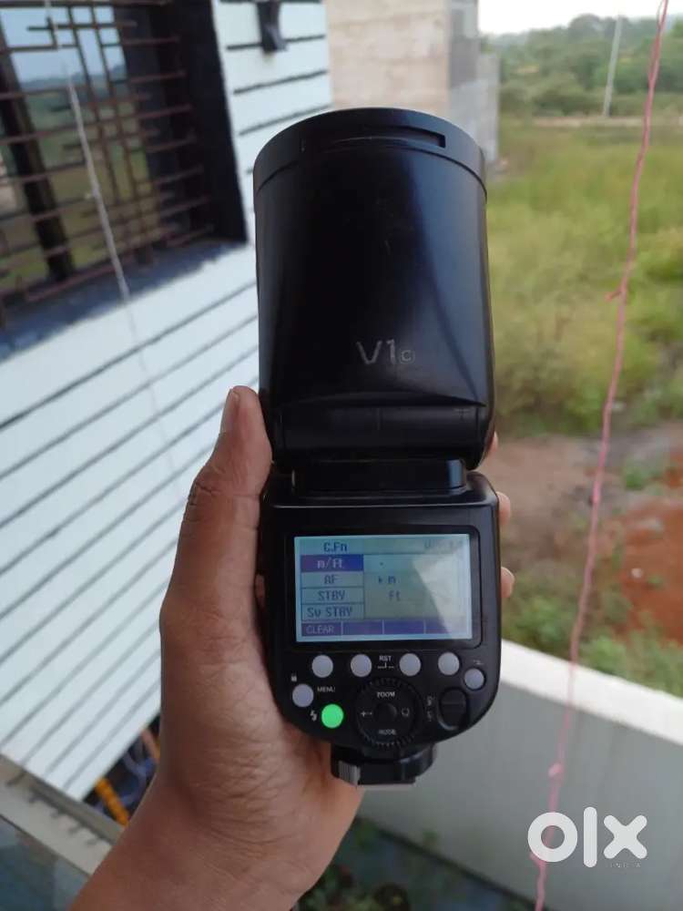 Godox V1 Flash Canon Mount