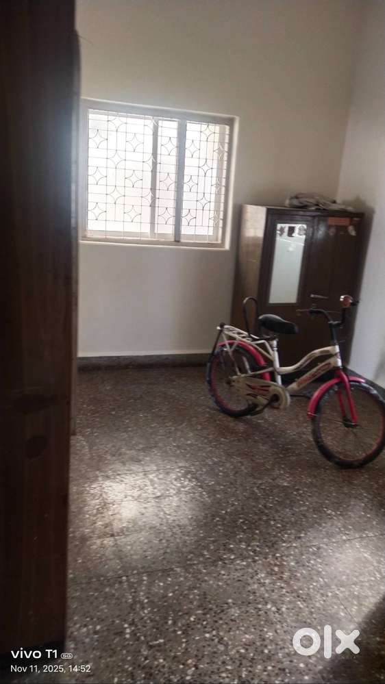 Present in good locality near Delhi public school.