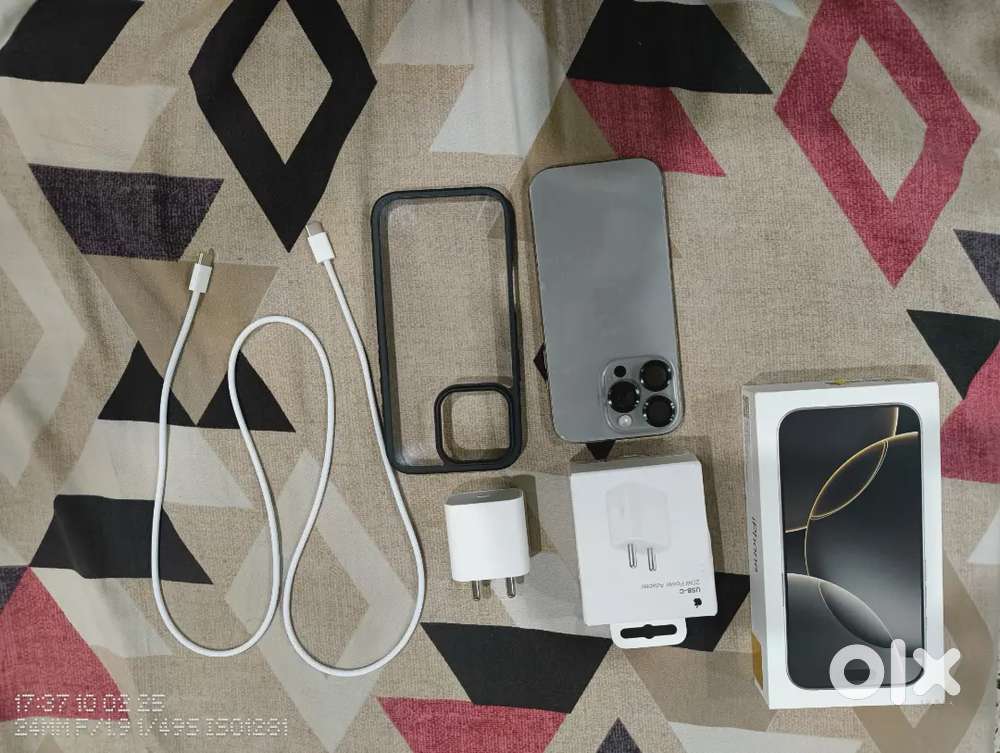 Unused Iphone 16 pro,with Apple Charger,Cover,Tempered,lens protector