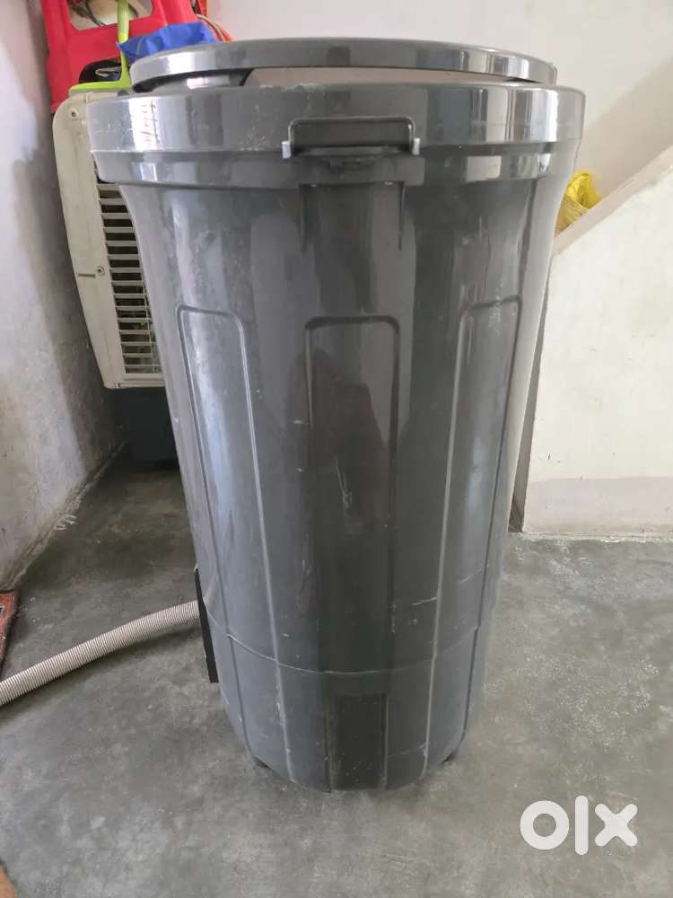 Whirlpool 8.5 kg Semi Automatic