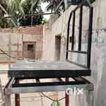Weighing balance and iron stand