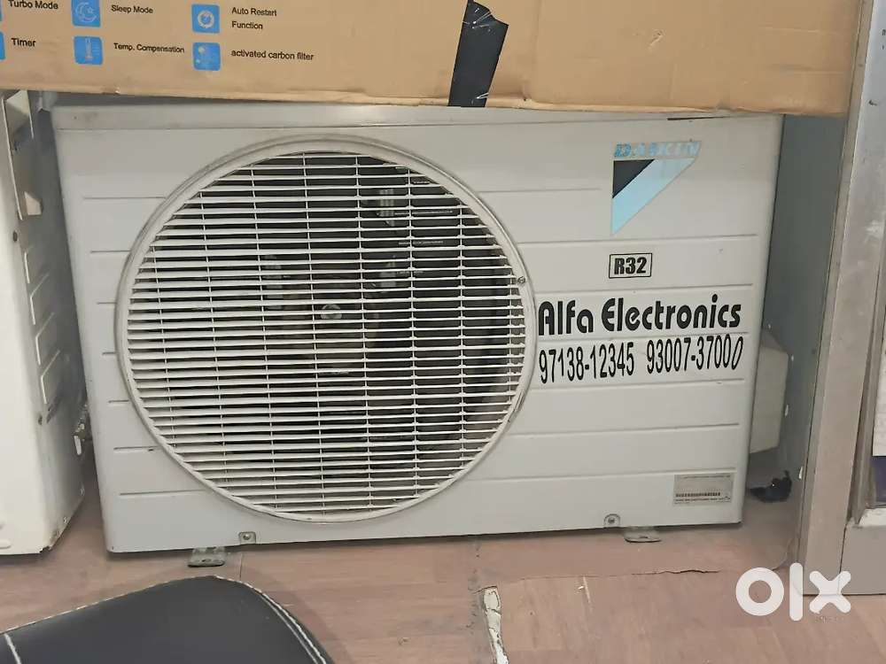 DINKIN SPLIT AC 1.5 tr