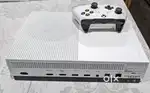 X BOX ONE GAMING CONSOLE
