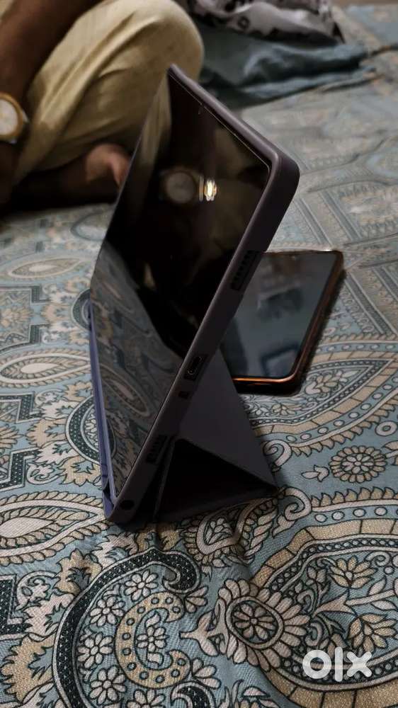 Galaxy A9+5G, 7000mh battery, 64gb storage, 4gb ram