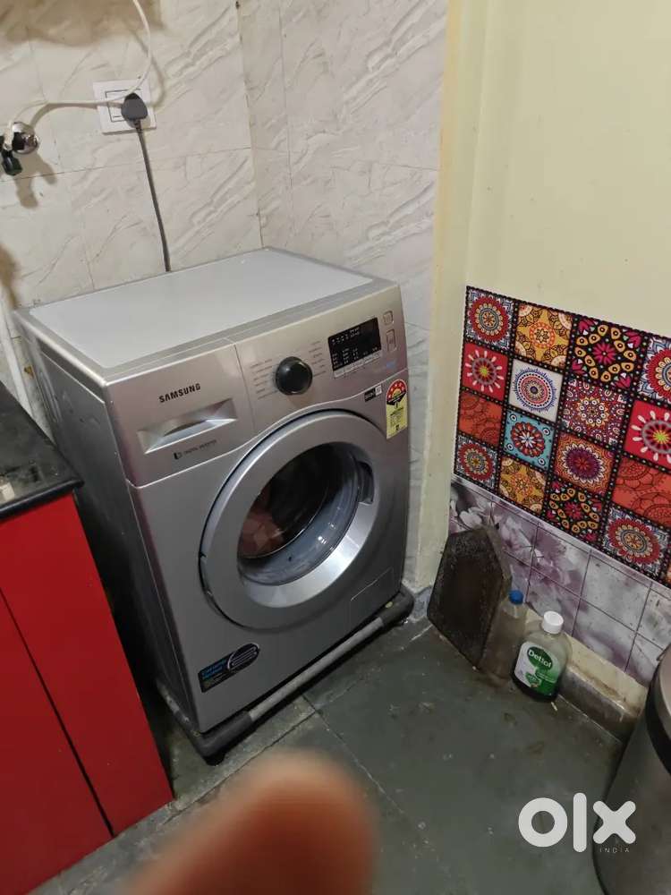 SAMSUNG FRON LOADING WASHING MACHINE