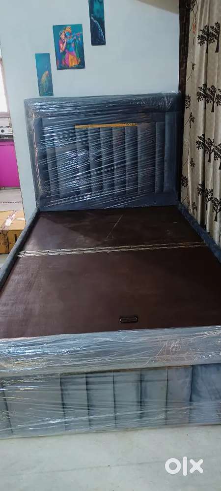 Clearance sale 6*4 size with mattress