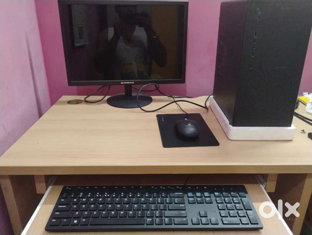 Zebronics computer only 4 months used available brand warranty