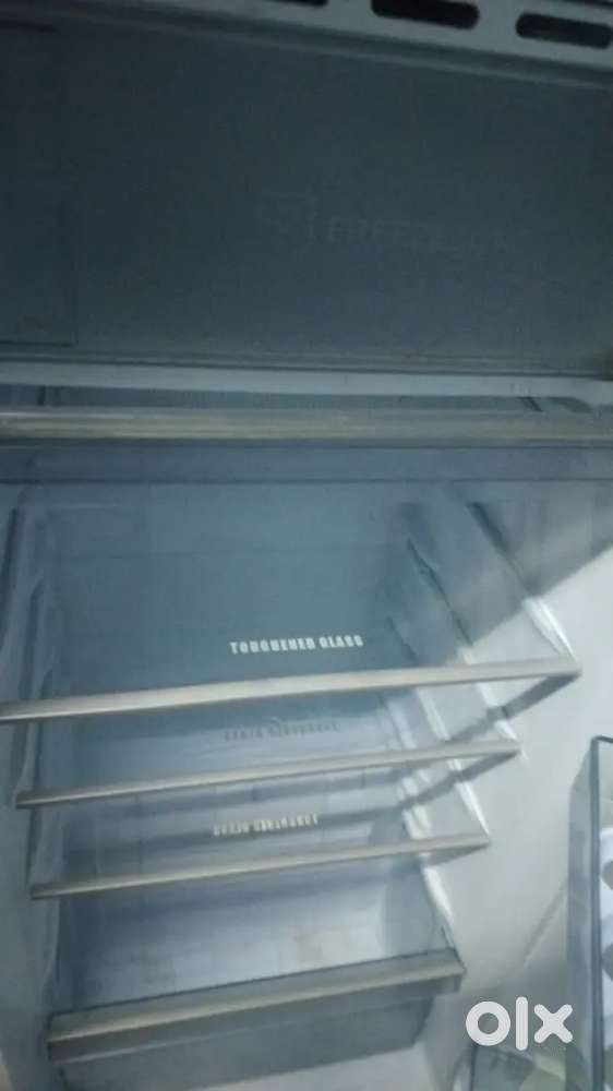 New fridge Hai 2 sal Chala hua Hai condition bahut hi good hai honri