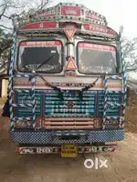 10 chakkar truck sell karna hai