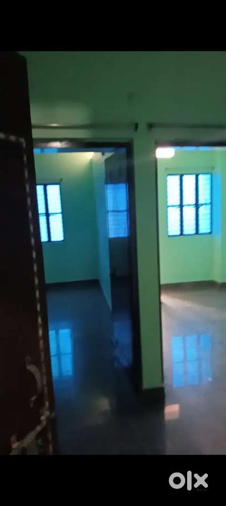 Flatmate in 2bhk flat(female) check description