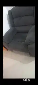 Recliner sofa