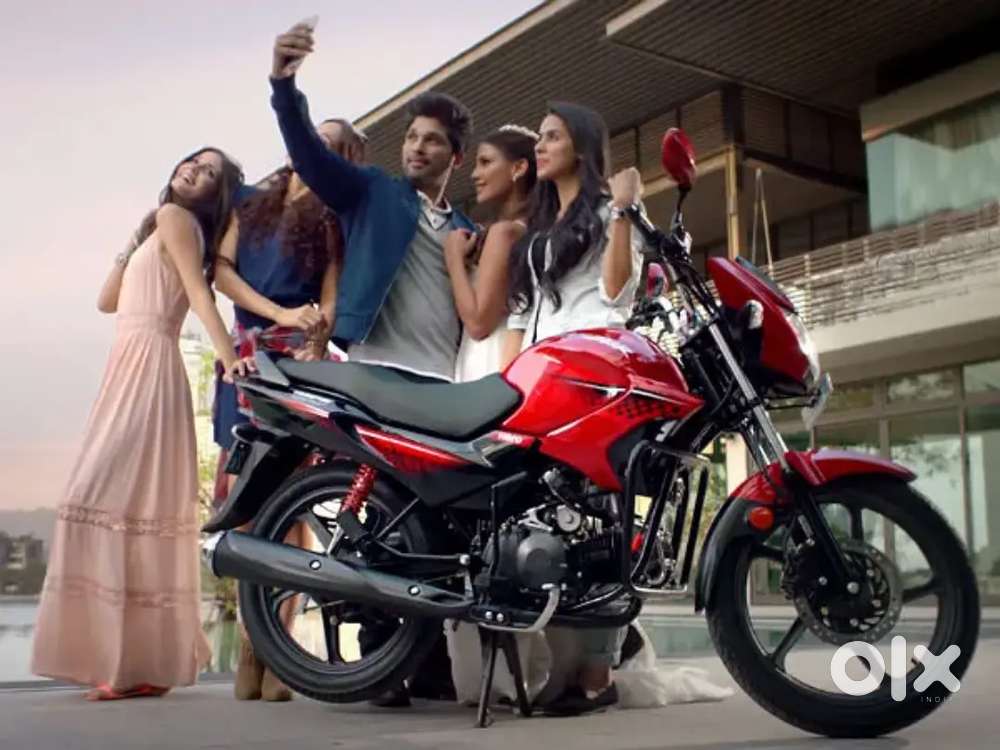 గుడ్ కండిషన్ మోడల్ గ్లామర్ బైక్