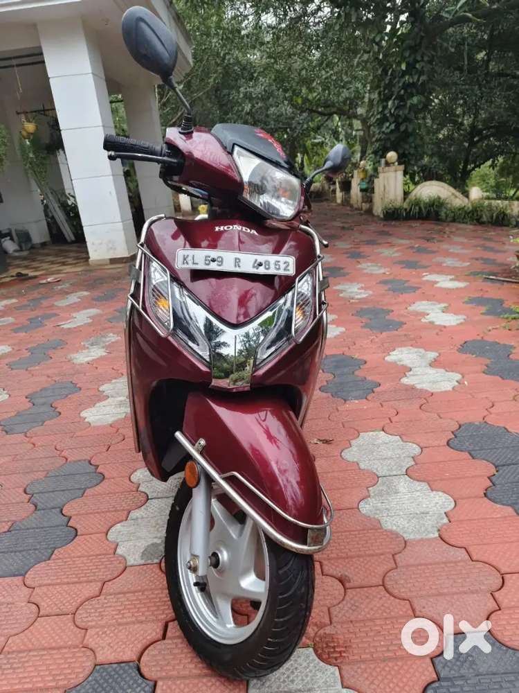 Honda Activa 125 (2018;Low Km)Rebel Red Metallic