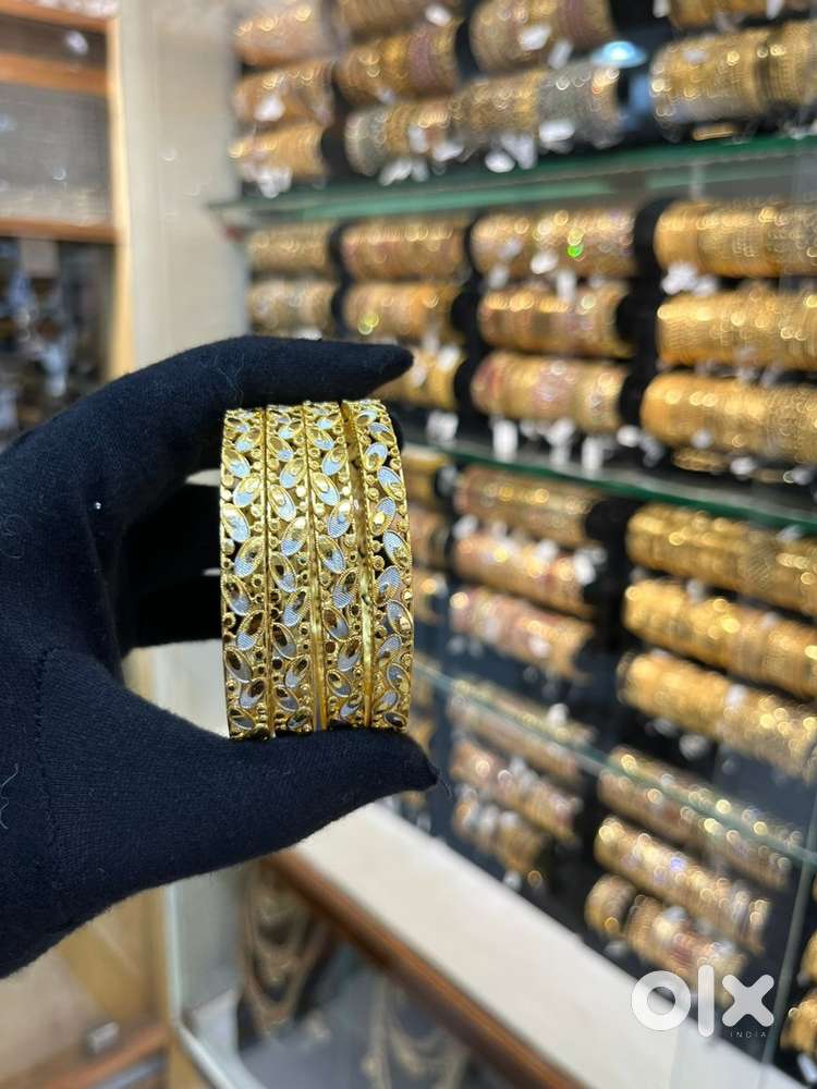 Need salesman for jewellery showroom