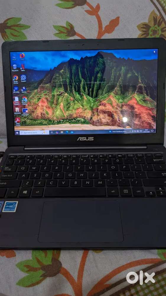 Asus mini laptop