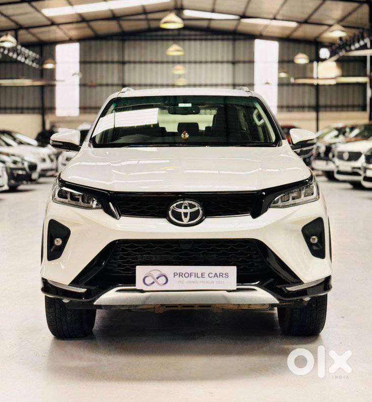 Toyota Fortuner Legender 4X2 AT 2.8, 2021, Diesel
