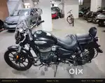Matte Black Meteor 350 (With Accessories)