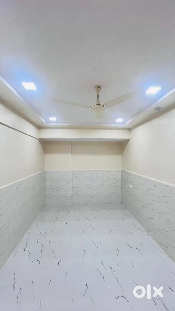 Shop on rent in tower