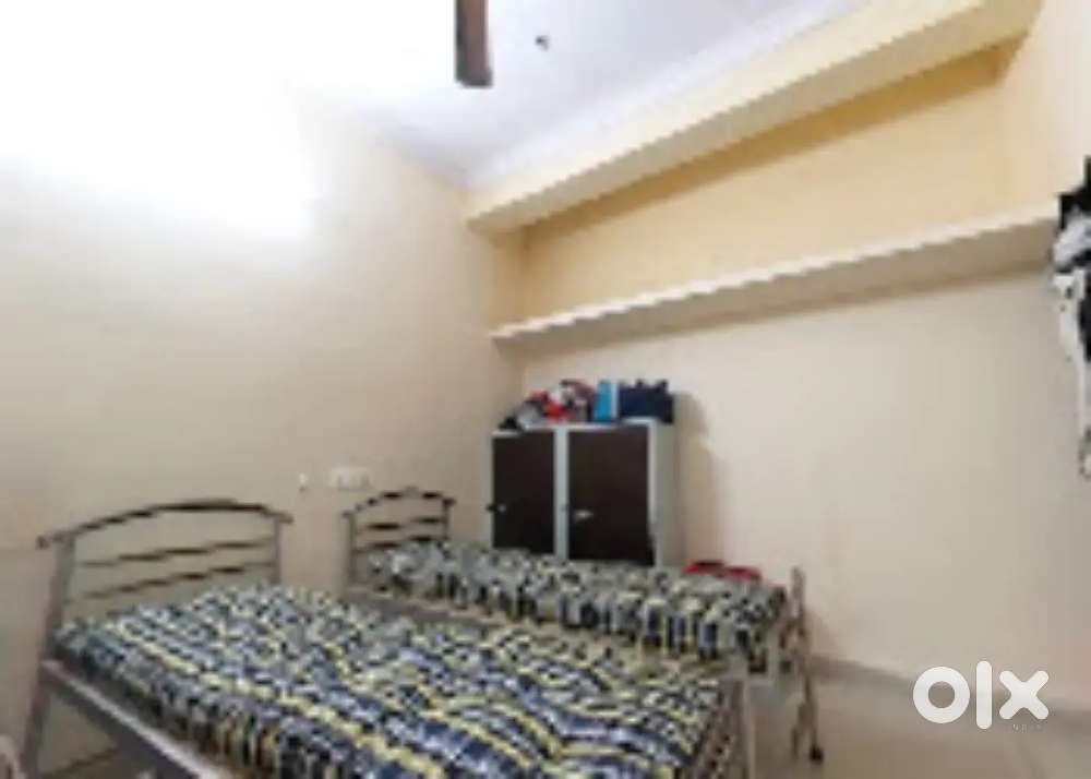 Boy's hostel for sale