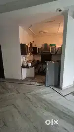 2bhk ground floor indepndt Semi-Furnishd sunny enclve 125 sector