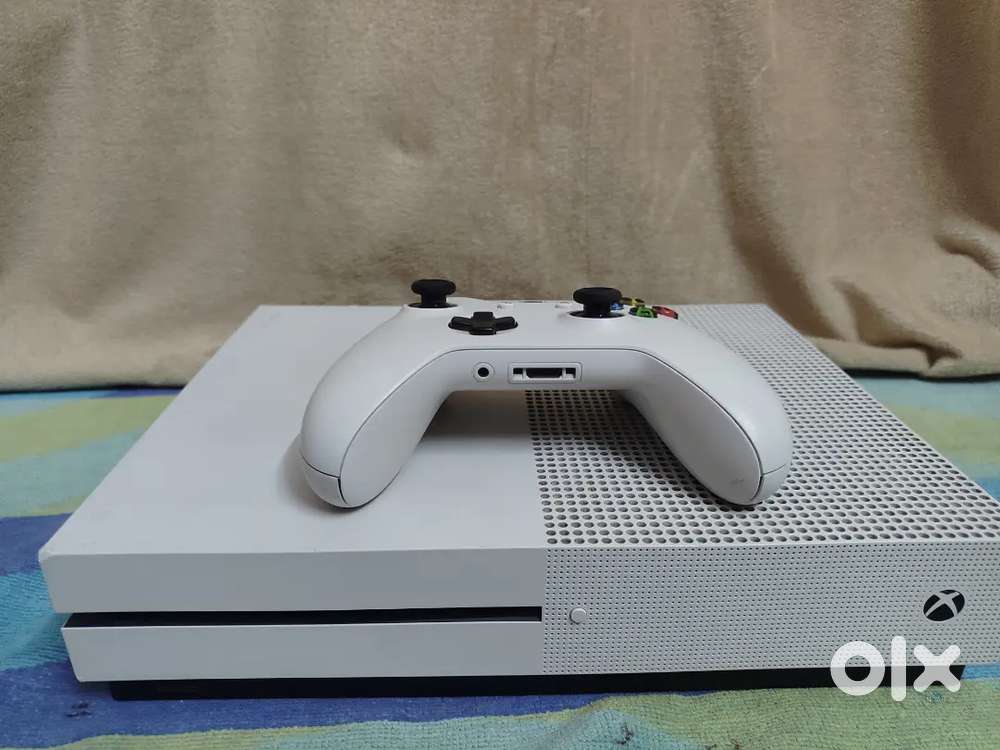 Xbox Play station One S