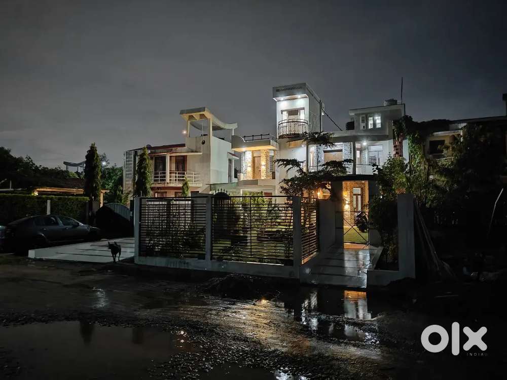 Plot number L- 111 , Swimming pool, Bathtub, park in front
,60' Road