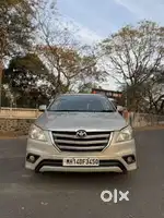 Toyota Innova 2.5 G (Diesel) 8 Seater BS IV, 2012, Diesel