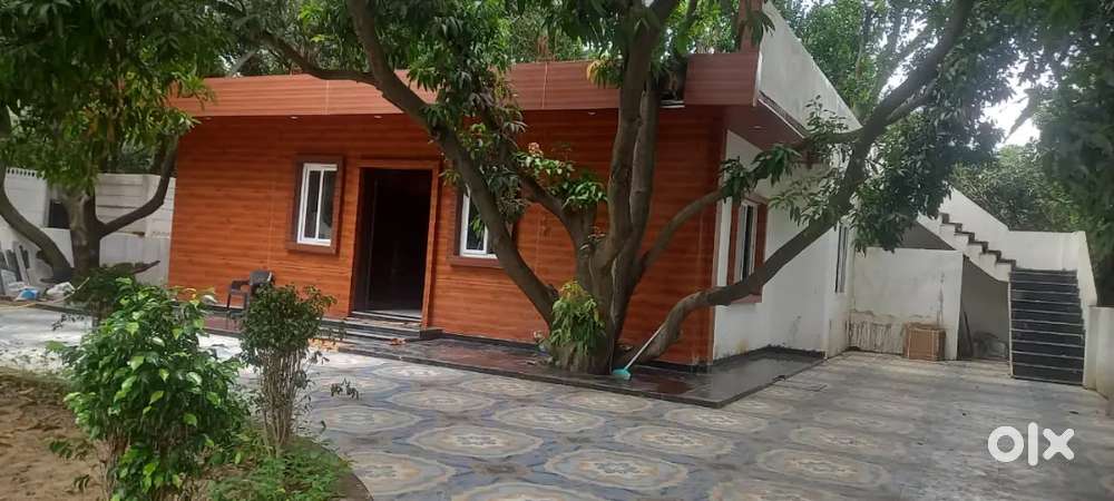 बिठूर में अपना फार्म हाउस बनाने का सुनहरा मौका आम के बाग के साथ