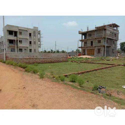 140 gaj in colony