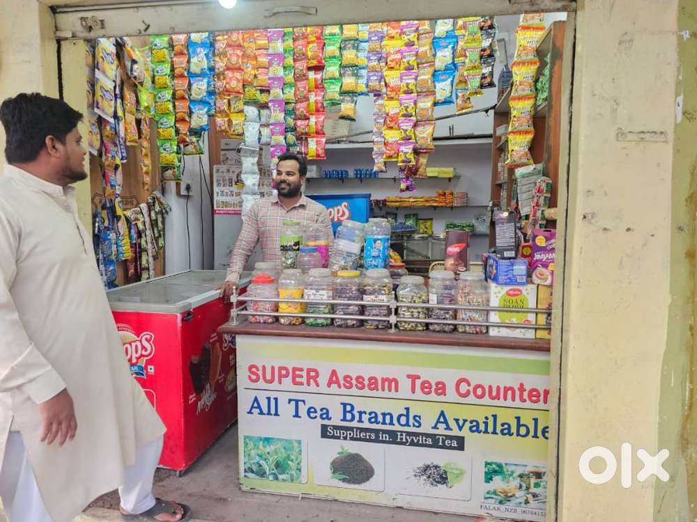 All item for sale 2 frige 2 conters and selling machine almeri 2