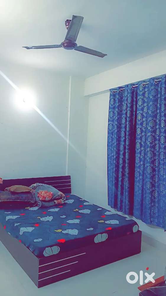 Need flatmate foor 2bhk