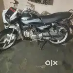 गाड़ी नई कंडीशन में है एक हाथ चली हुई है