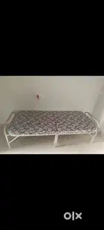 Foldable cot + bed
