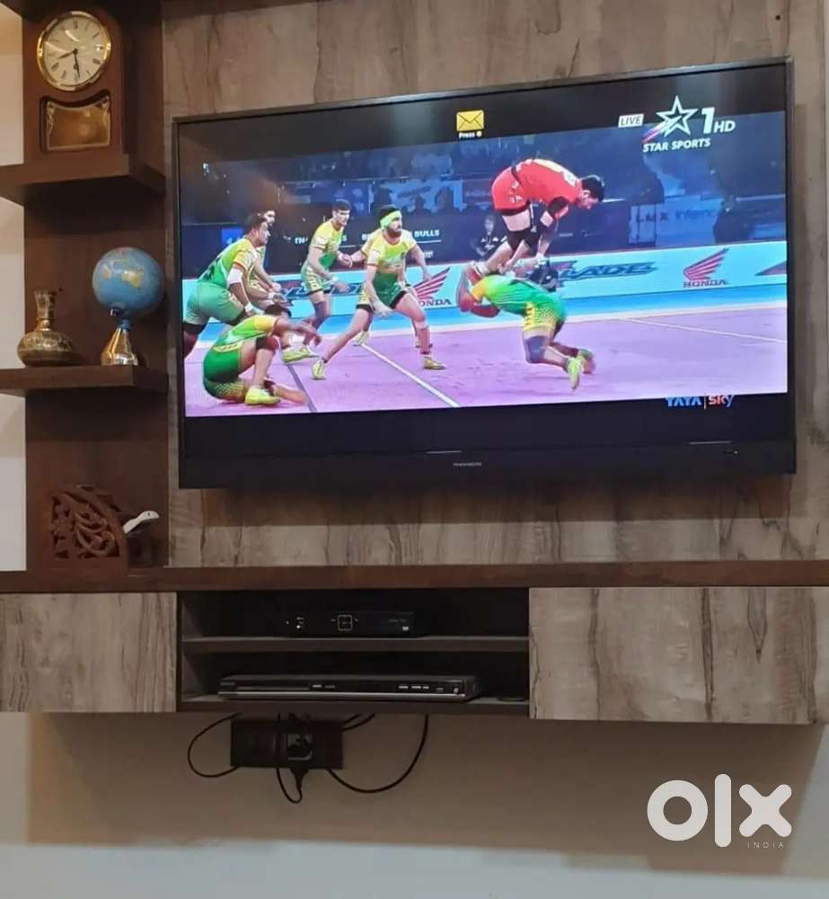 Thomson LED TV 49 in Brand New Condition