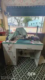 Computer table