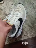Nike  WAFFLE mens shoes , SIZE 9